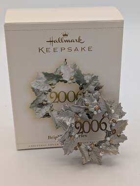 Hallmark Keepsake Ornament Bright Memories 2006 Silver Holly Wreath MIB